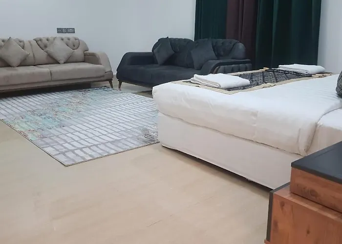 Orient Apartments